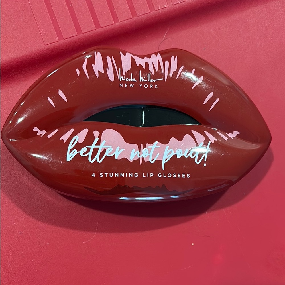 Nicole Miller Better Not Pout Lip Gloss Set - Red